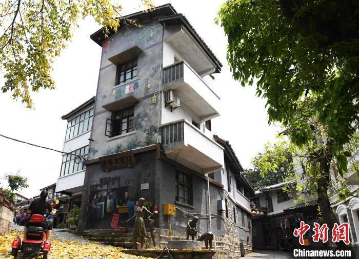 61岁大爷公园茂附近走失，光头、身穿蓝色睡衣，天寒地冻，家人急寻！